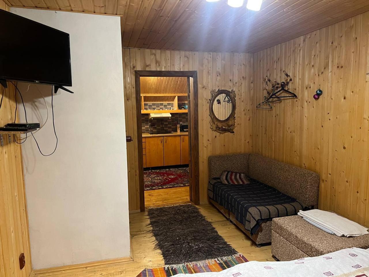 Hostel Farmstead Lisova Mizhhirya  Exteriér fotografie